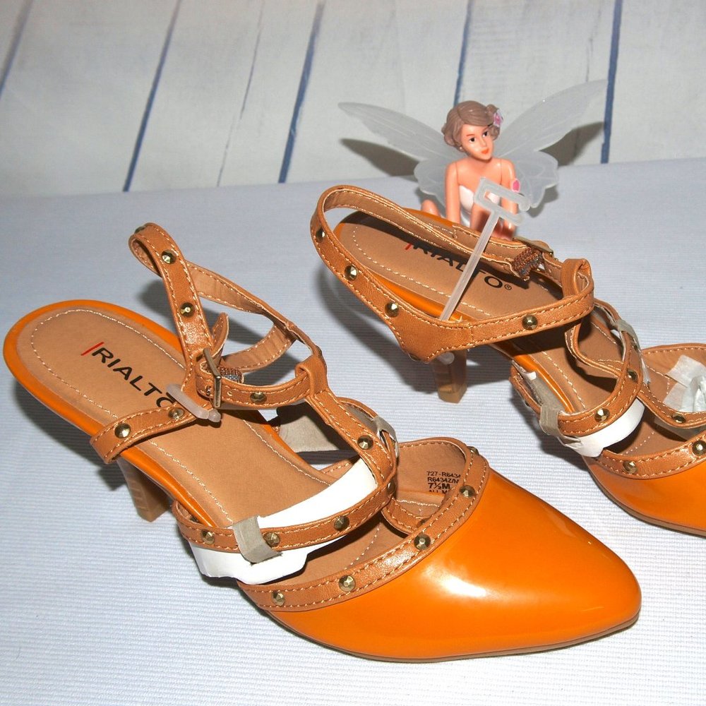Rialto Mariella Strappy Designer Pumps NWOB 7.5M Super Expensive